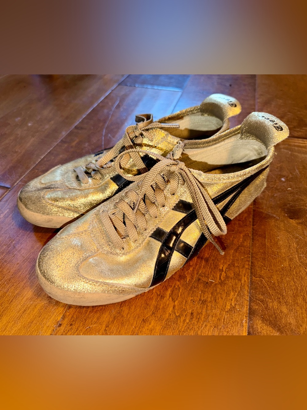 ASICS Onitsuka Tiger Mexico 66 Gold Men Size 8 41 Women 9.5